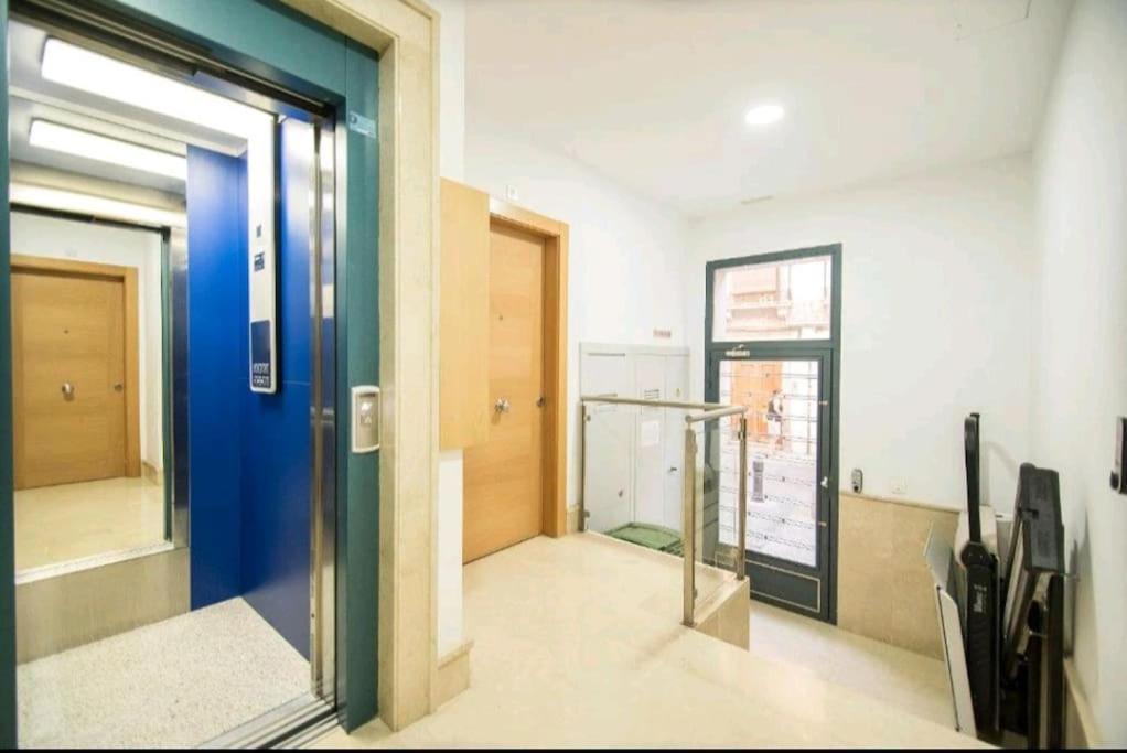 Apartamento Gran Via グラナダ エクステリア 写真